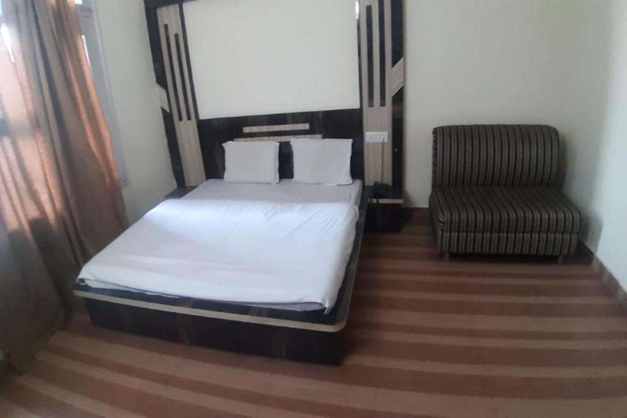 Oyo 81211 Hotel Janta Katra (Jammu and Kashmir) Luaran gambar