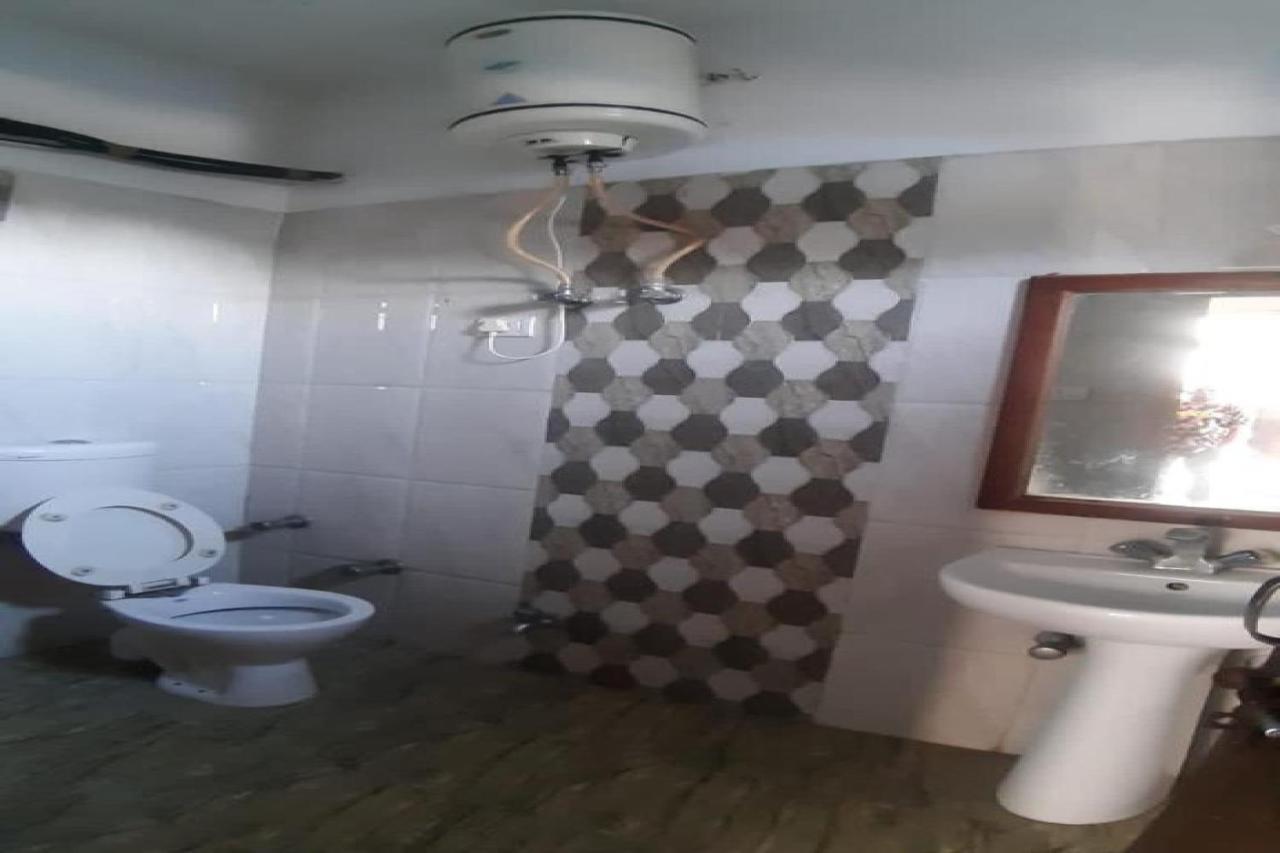 Oyo 81211 Hotel Janta Katra (Jammu and Kashmir) Luaran gambar