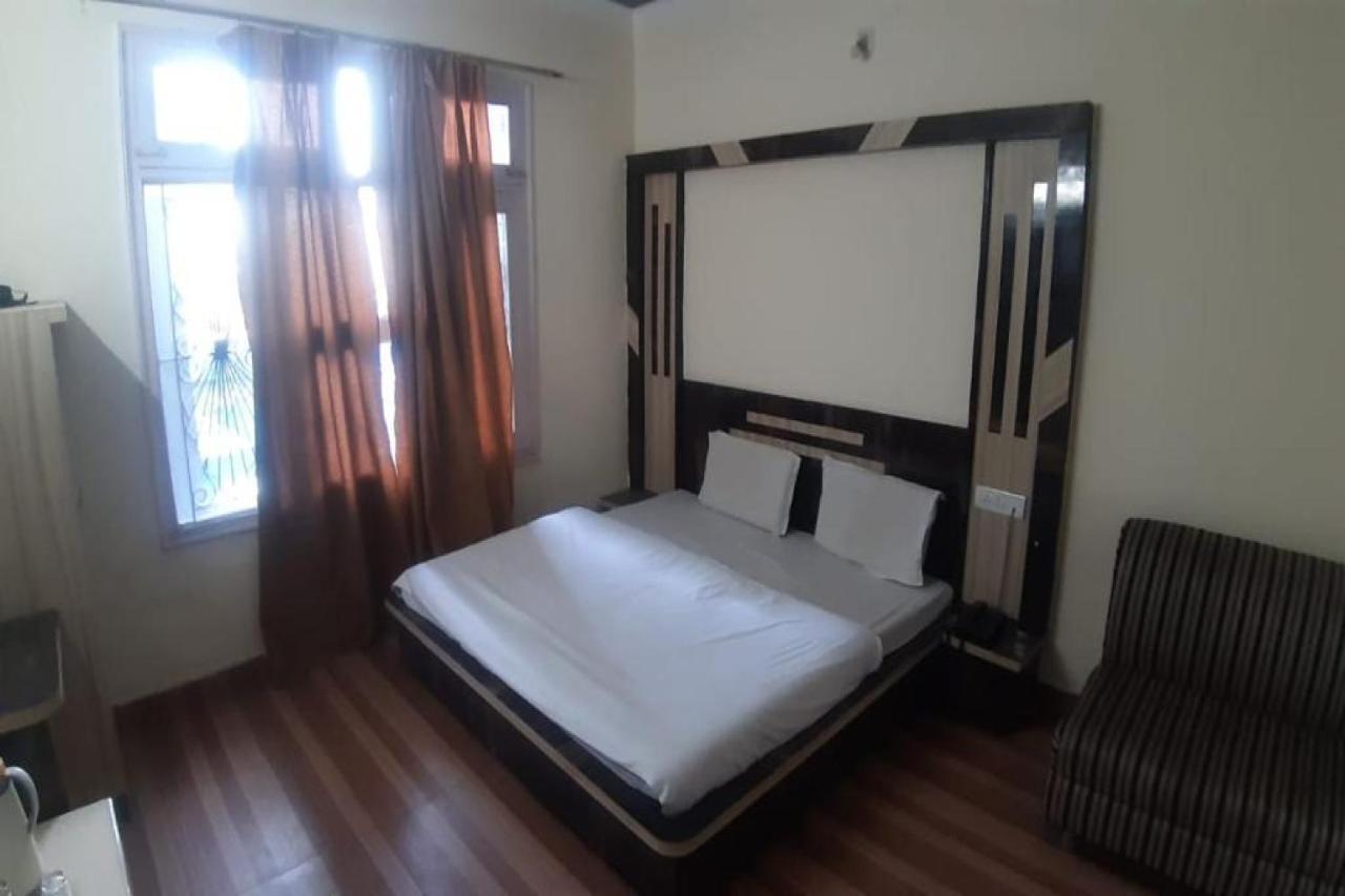 Oyo 81211 Hotel Janta Katra (Jammu and Kashmir) Luaran gambar