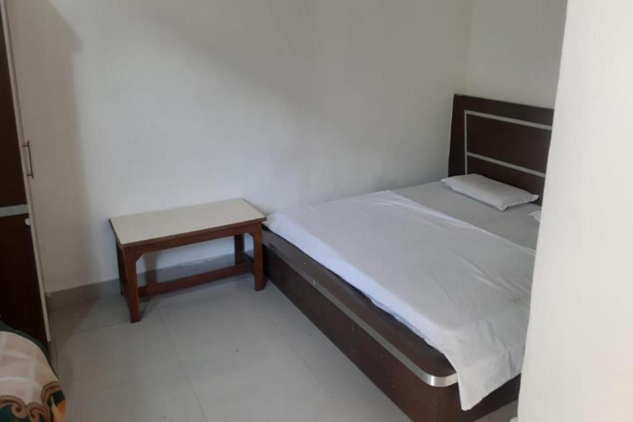 Oyo 81211 Hotel Janta Katra (Jammu and Kashmir) Luaran gambar